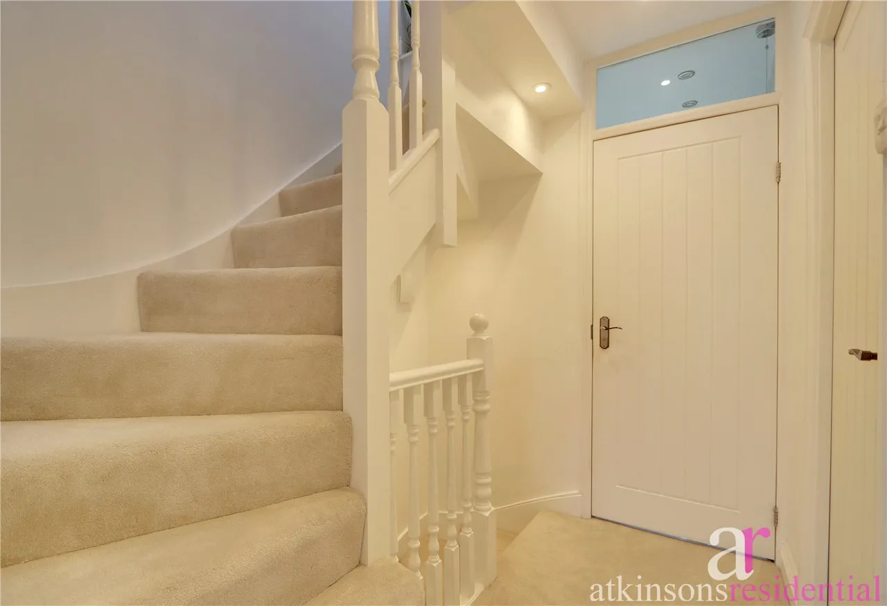 Broadlands Avenue, Enfield, EN3, photo 17