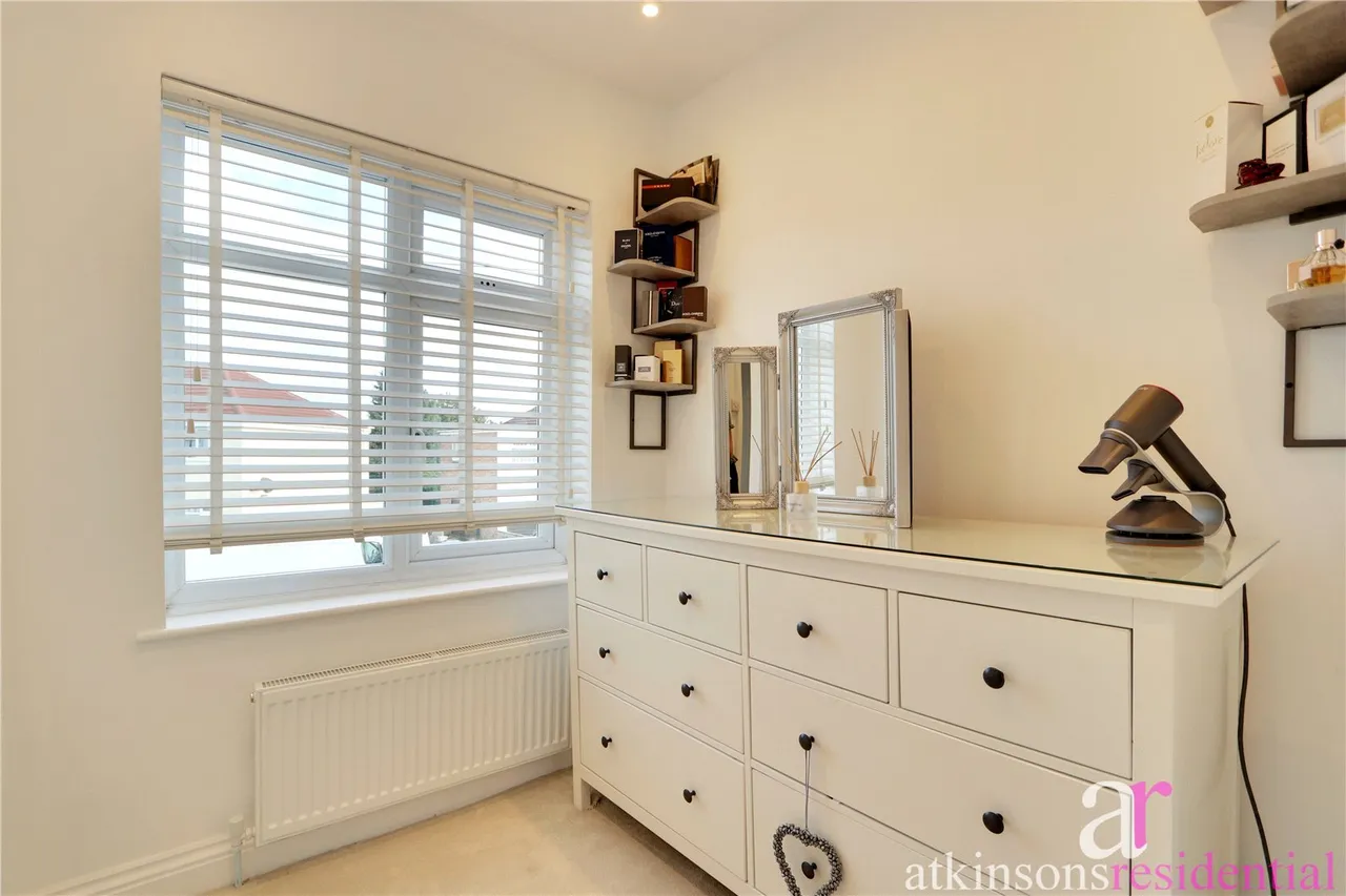 Broadlands Avenue, Enfield, EN3, photo 14