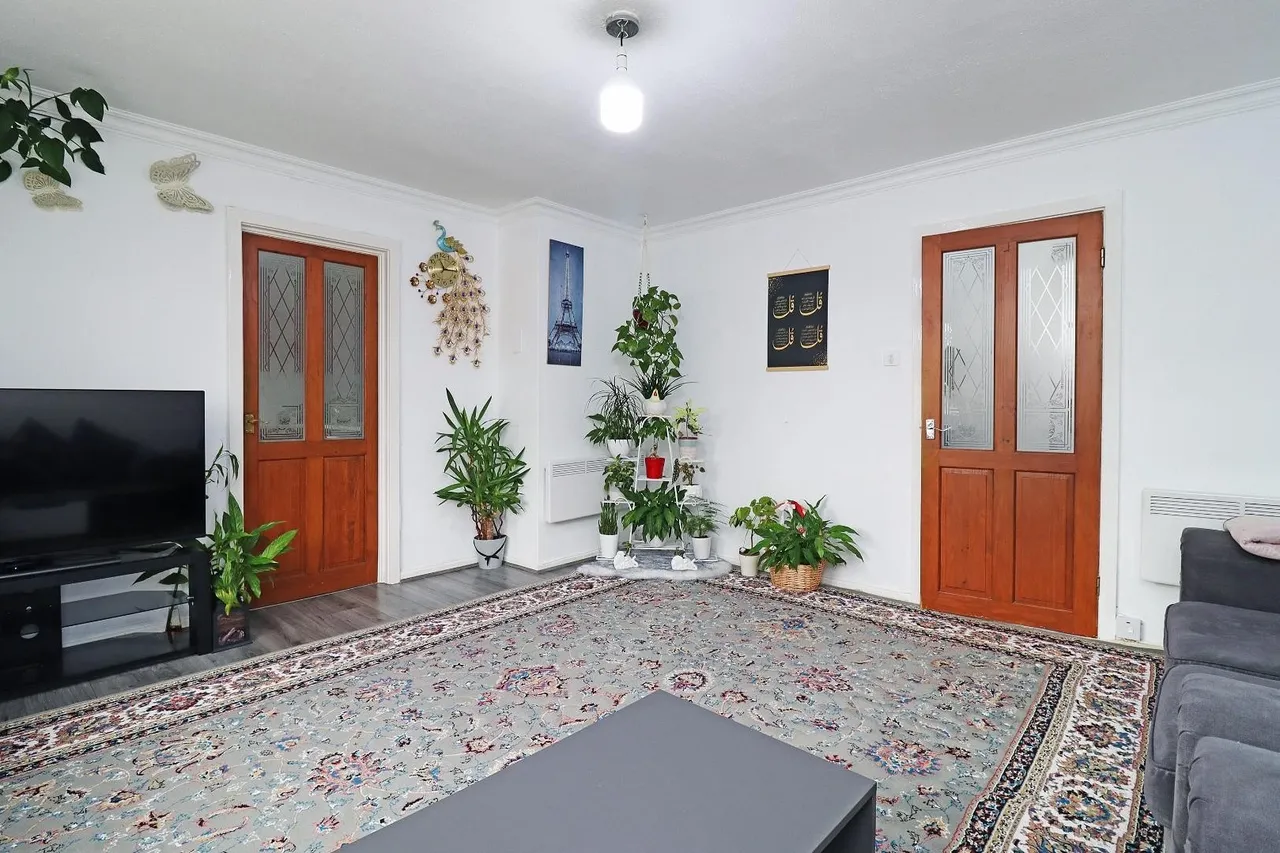 Petersfield Drive, Baguley, Manchester M23 9PS, photo 7