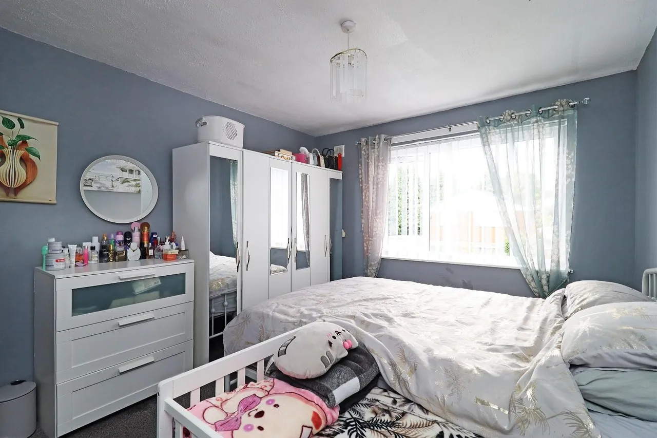 Petersfield Drive, Baguley, Manchester M23 9PS, photo 10