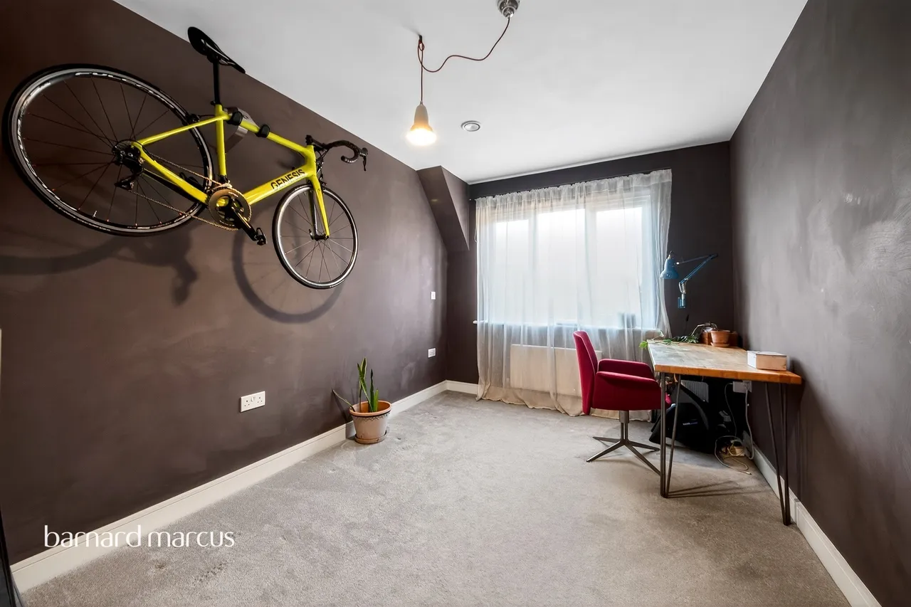 Guardhouse Way, London, NW7, photo 4