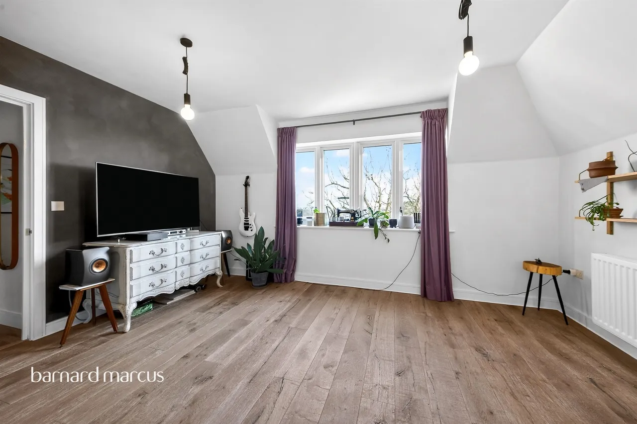 Guardhouse Way, London, NW7, photo 11