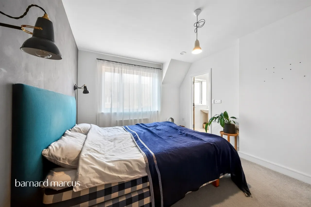 Guardhouse Way, London, NW7, photo 5