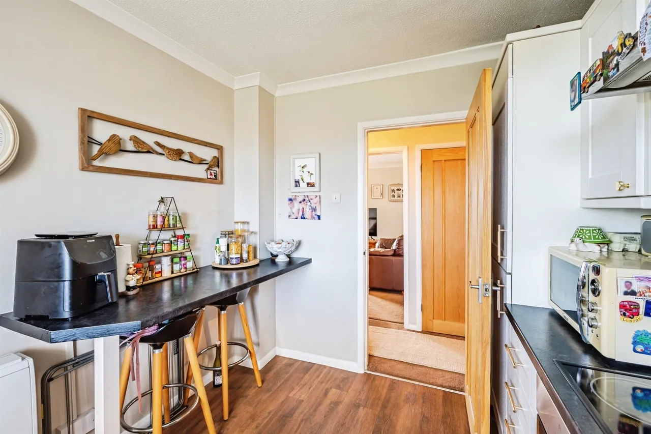 Timberlaine Road, Pevensey Bay, BN24, photo 8