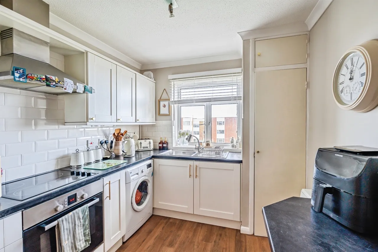 Timberlaine Road, Pevensey Bay, BN24, photo 7
