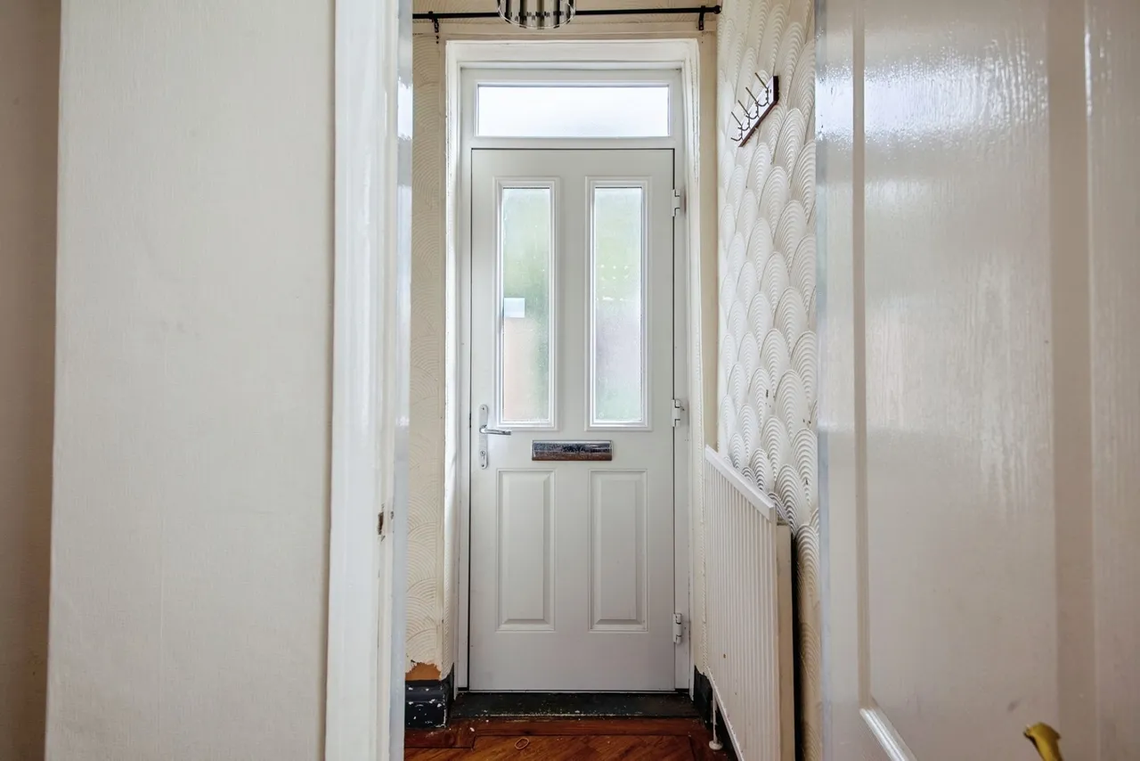 Skelwith Close, Sheffield, S4, photo 10