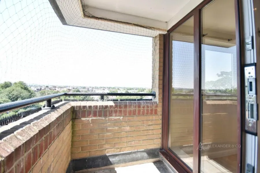 Oxford Road, Aylesbury, HP19, photo 11