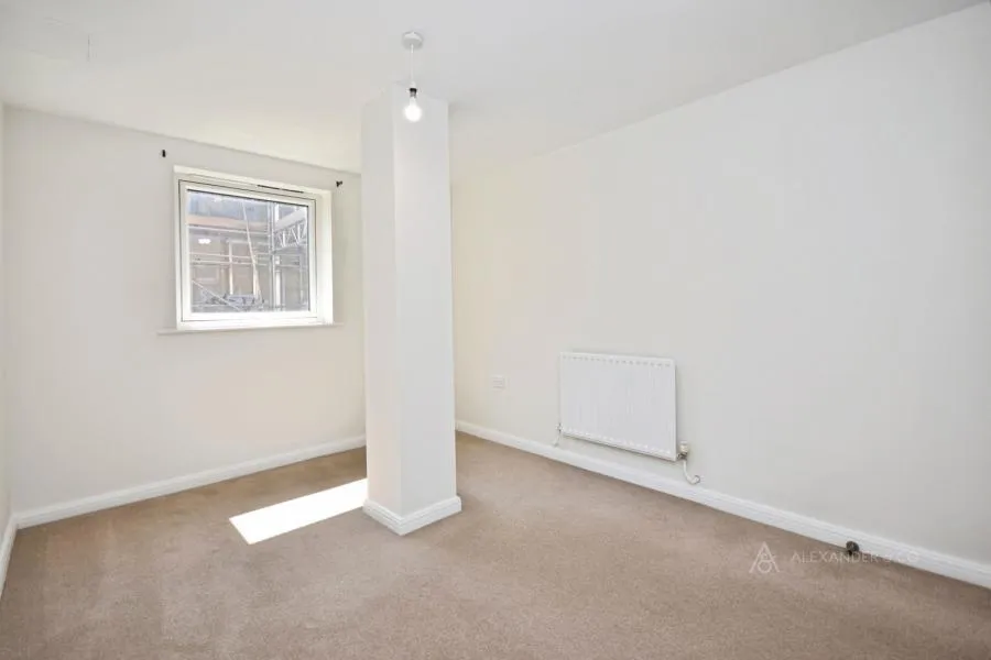 Oxford Road, Aylesbury, HP19, photo 9