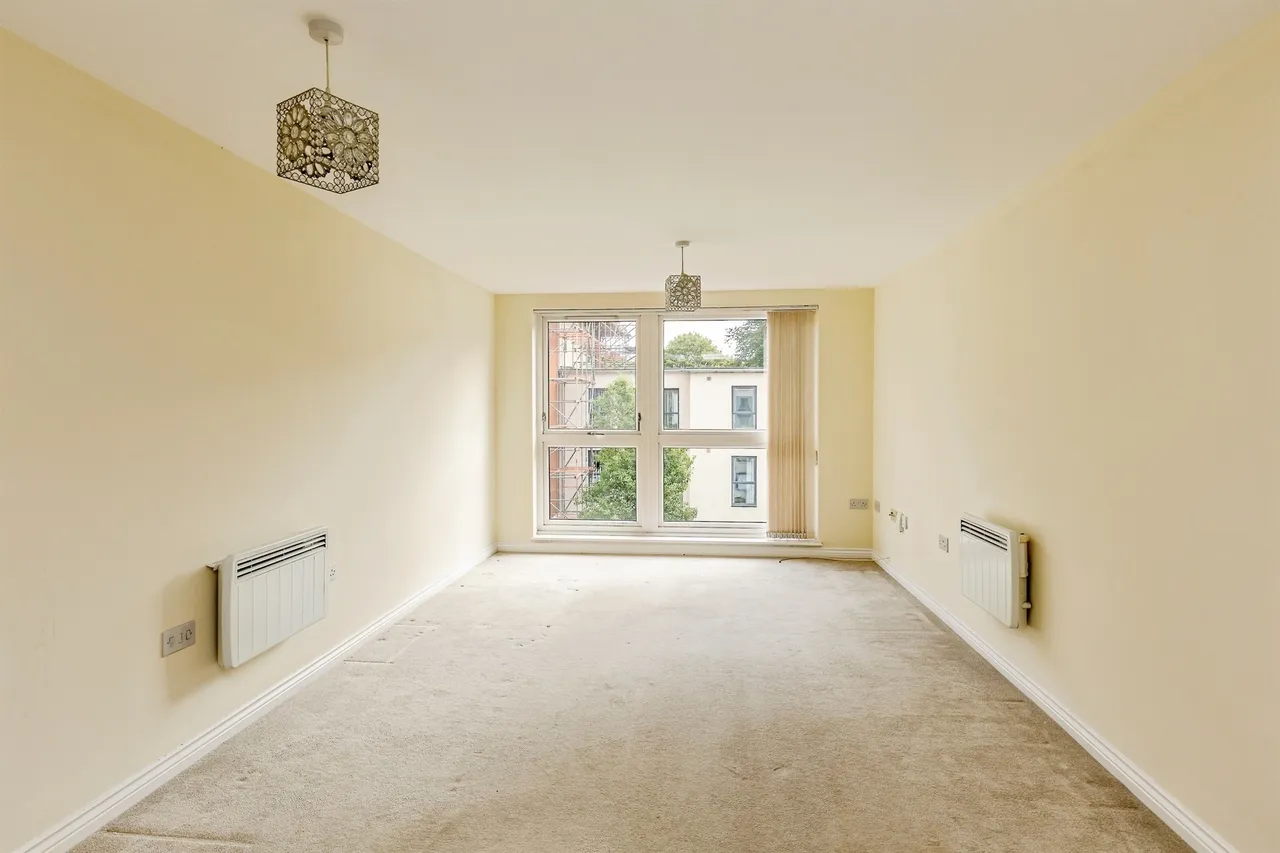 Paxton Drive, Bristol, BS3, photo 2