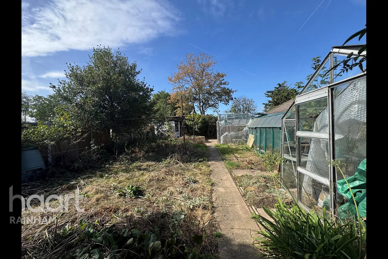Allen Road, Rainham, RM13, photo 19