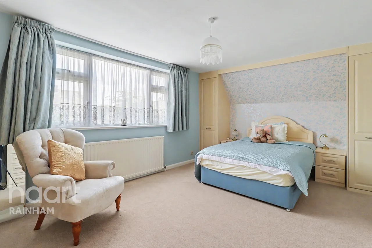 Allen Road, Rainham, RM13, photo 12