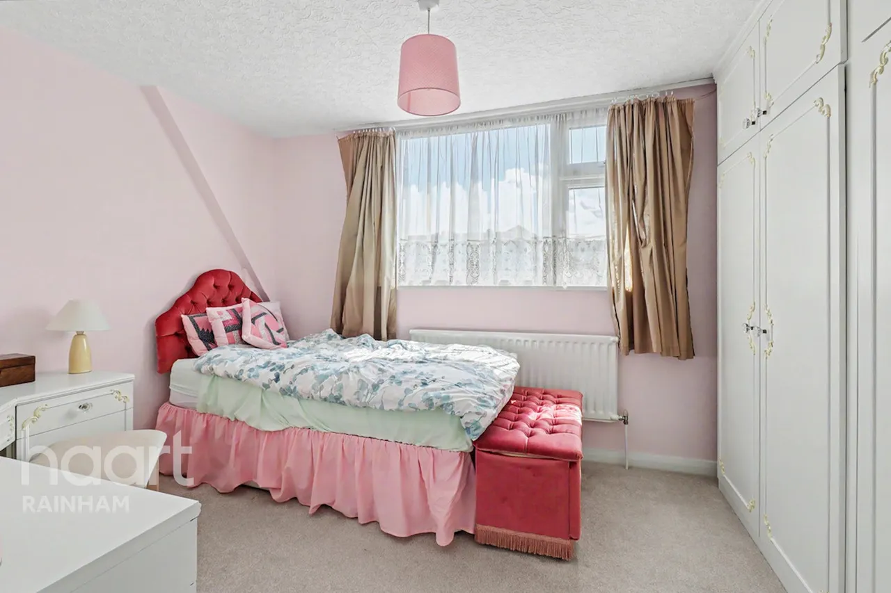 Allen Road, Rainham, RM13, photo 15