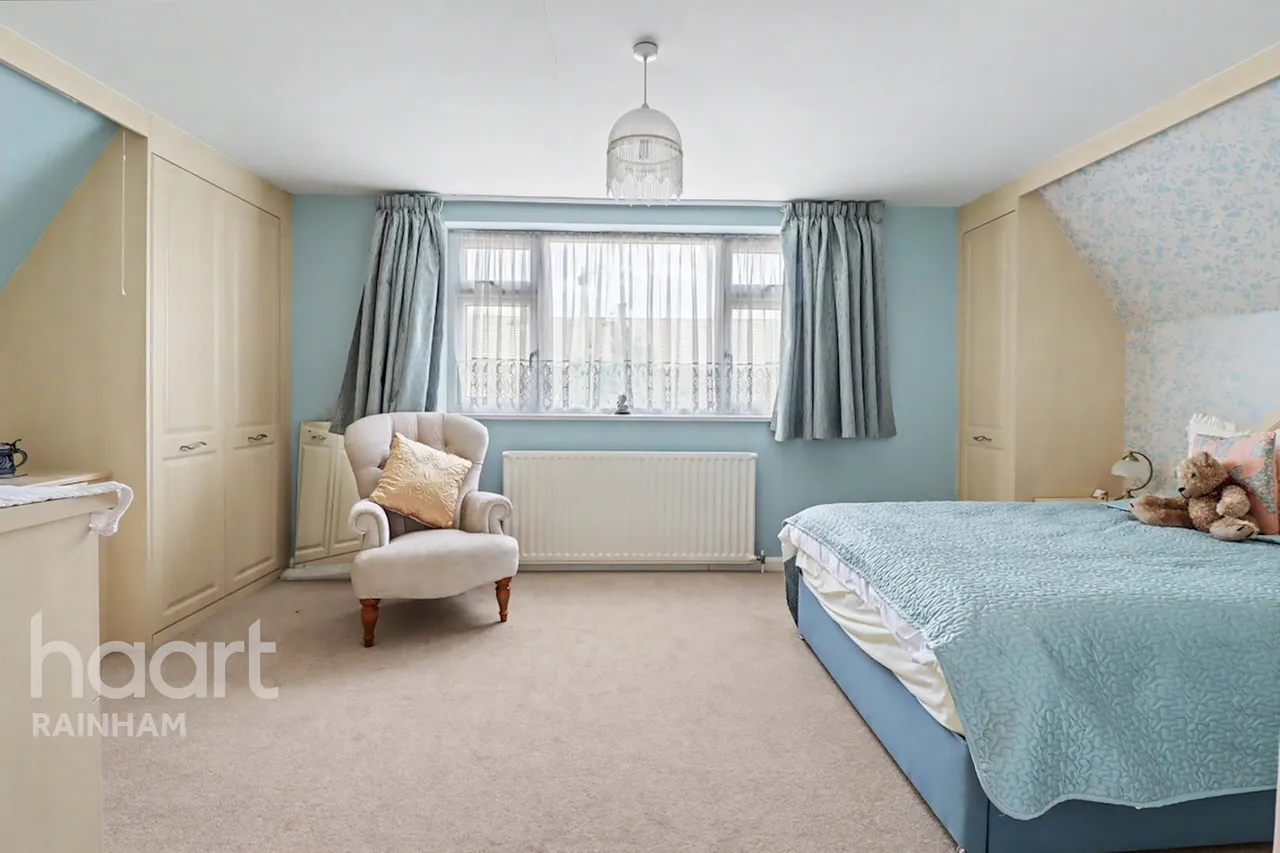 Allen Road, Rainham, RM13, photo 10