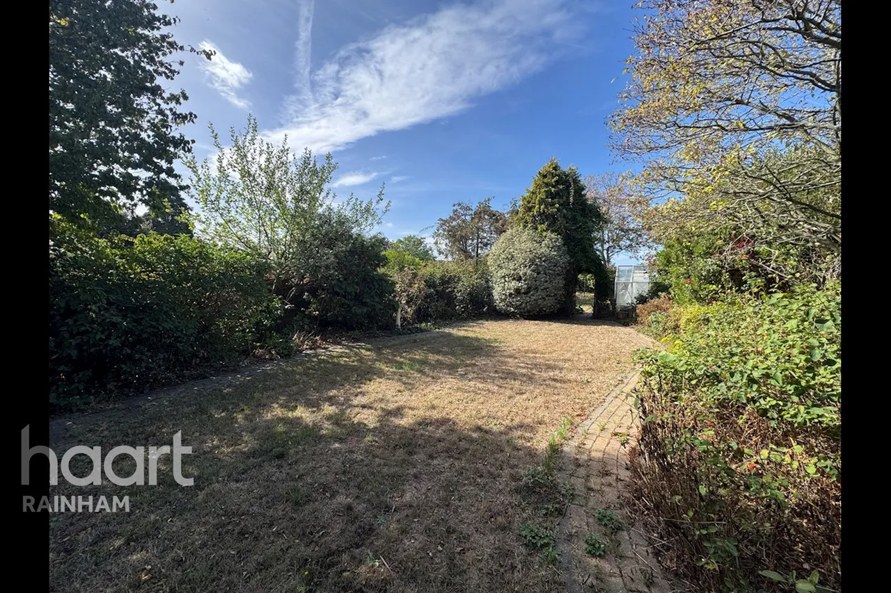 Allen Road, Rainham, RM13, photo 18