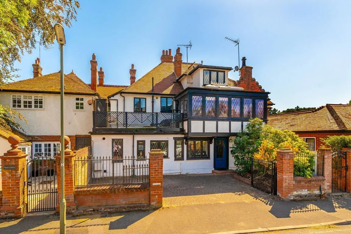 4 bed office for sale, Mayfield Road, Weybridge, KT13