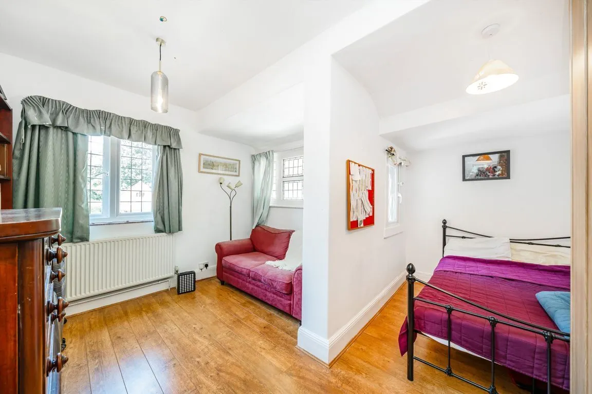 Mayfield Road, Weybridge, KT13, photo 8