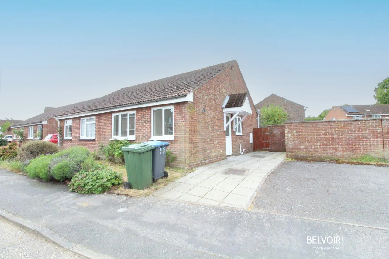 2 bed house for sale — The Josselyns, Trimley St Mary, IP11
