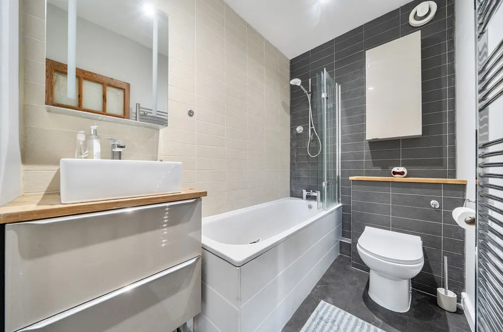 Little Roke Avenue, Kenley CR8 5NP, photo 15