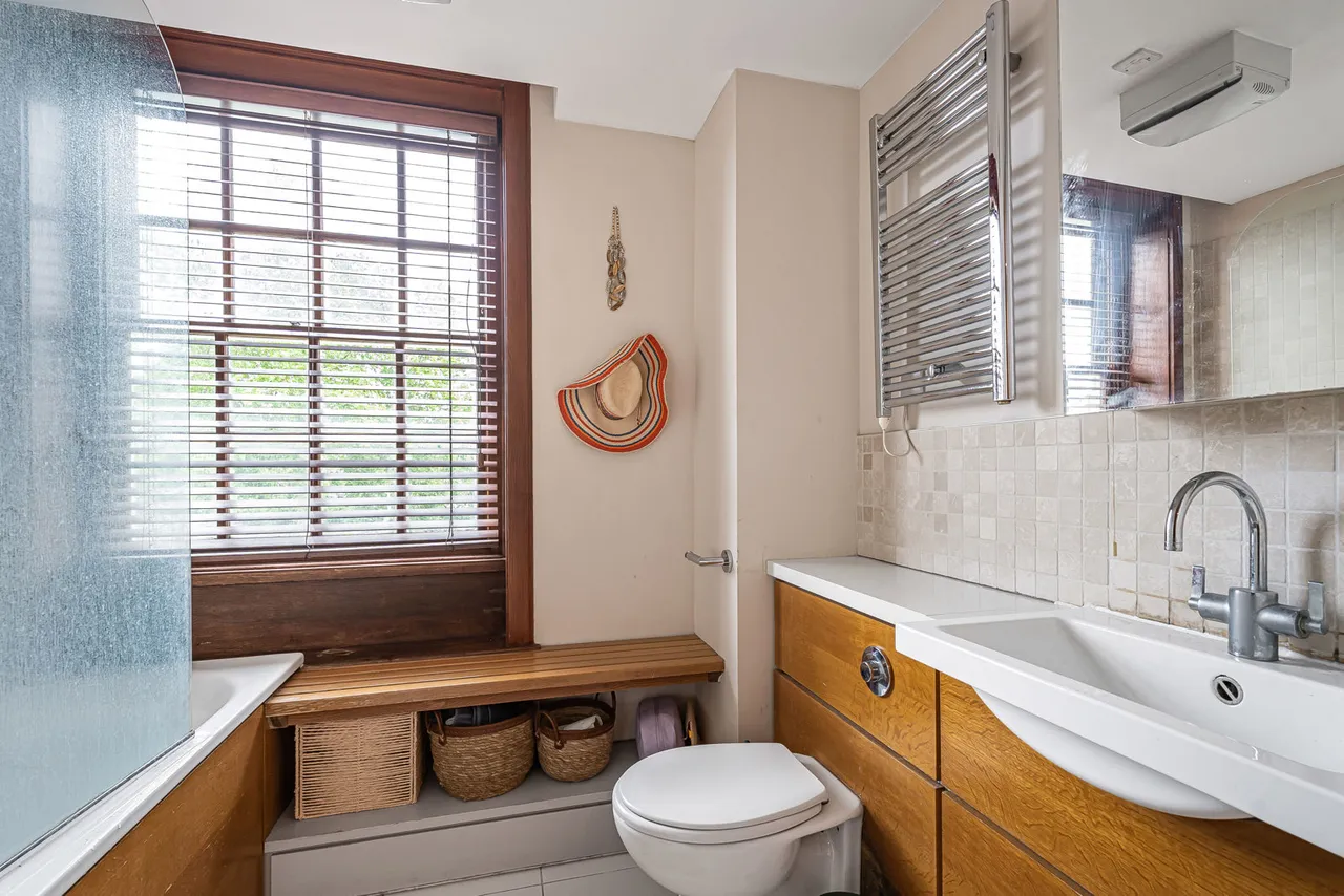 Scott Avenue, London, SW15, photo 15