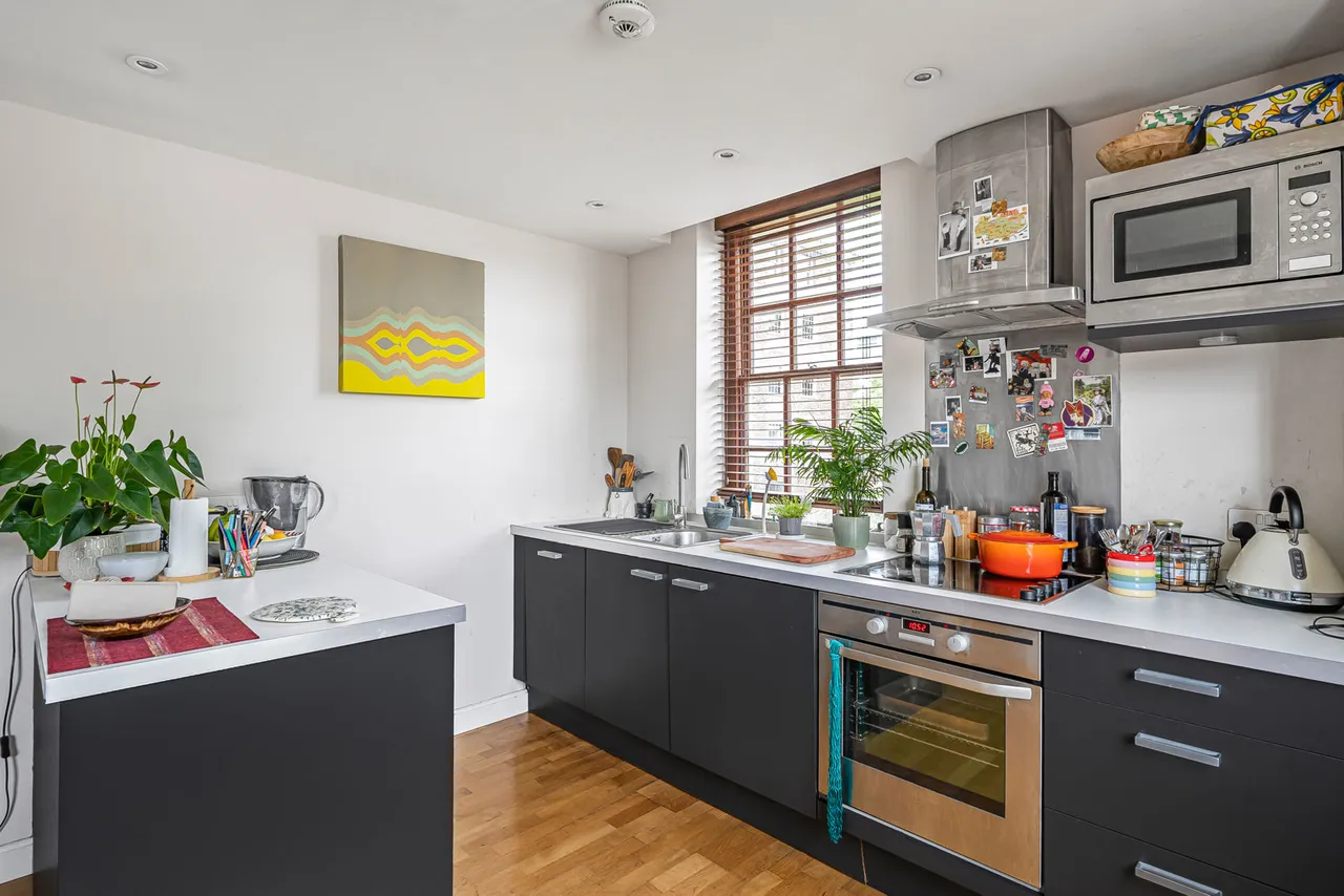 Scott Avenue, London, SW15, photo 3