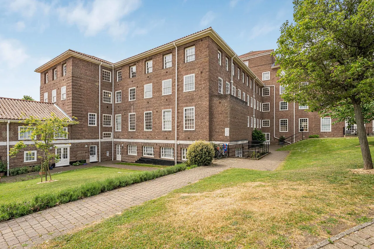 Scott Avenue, London, SW15, photo 21