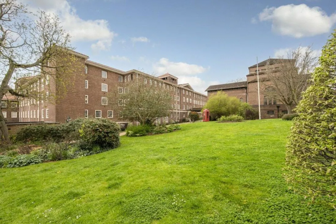 Scott Avenue, London, SW15, photo 19