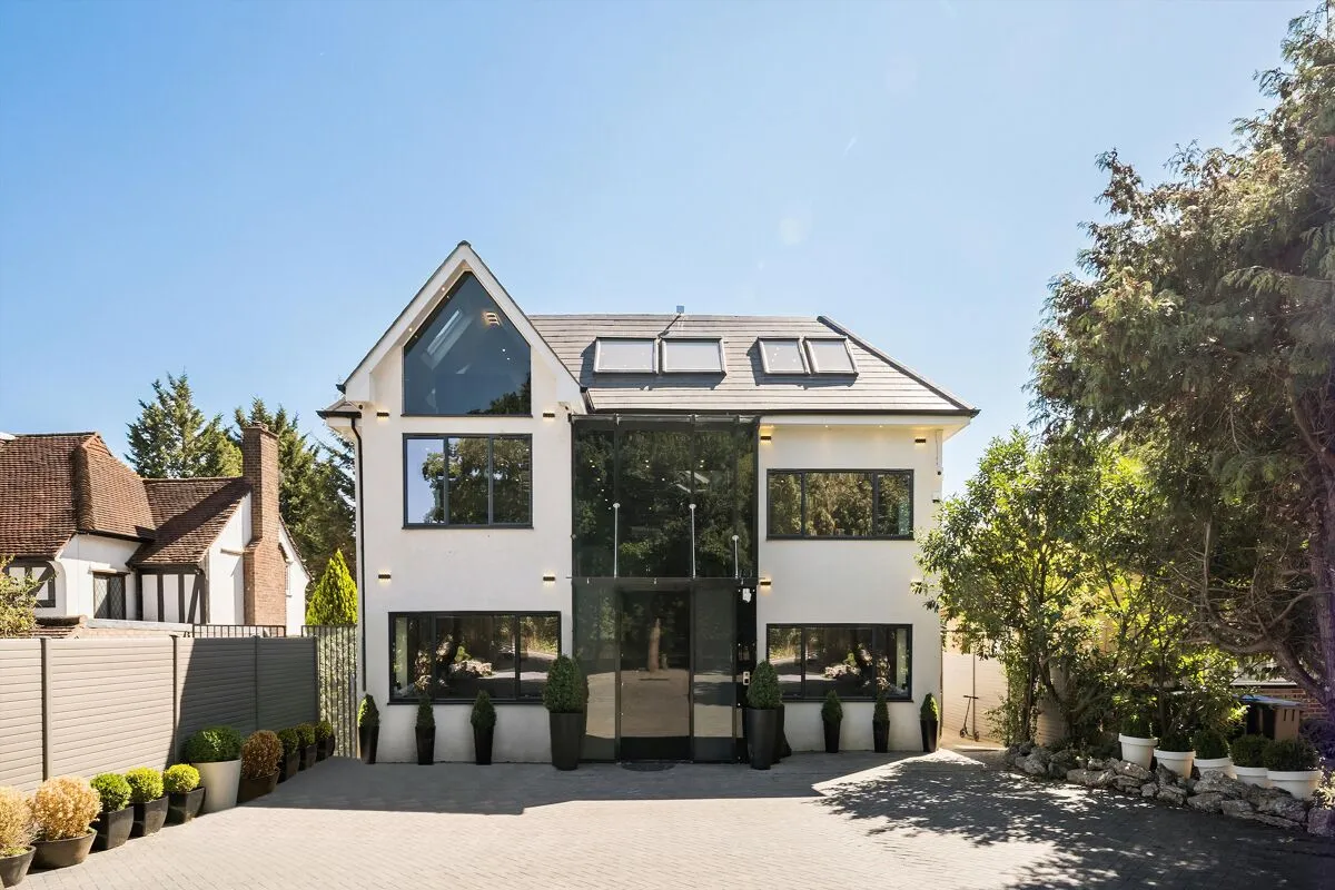 5 bed house to rent, Waggon Road, Barnet, EN4