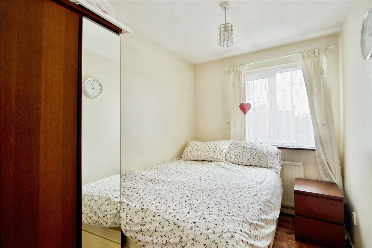 Redstart Close, Beckton, London, E6, photo 6