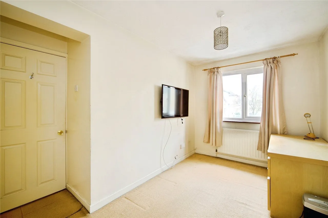 Redstart Close, Beckton, London, E6, photo 12