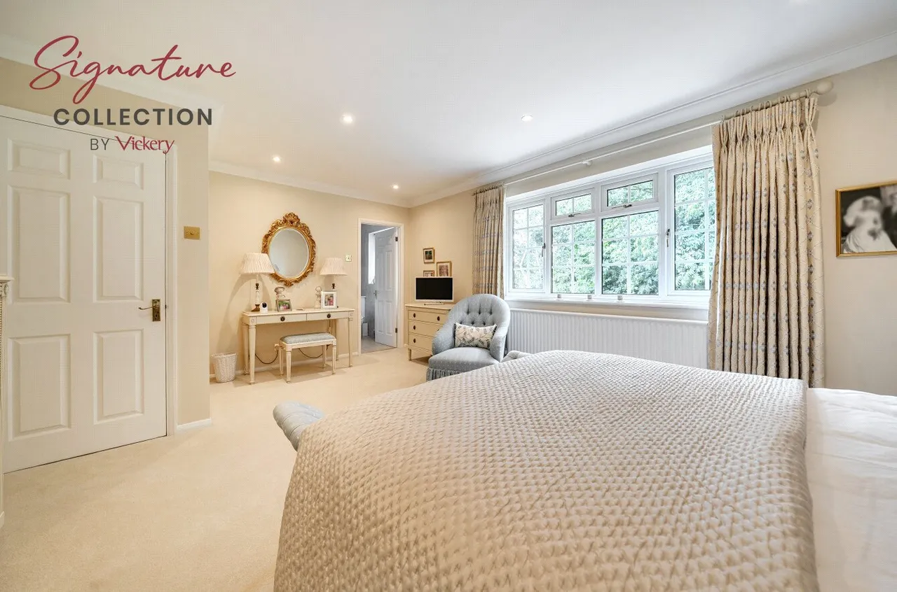 Robin Hill Drive, Camberley, Surrey, GU15 1EG, photo 6