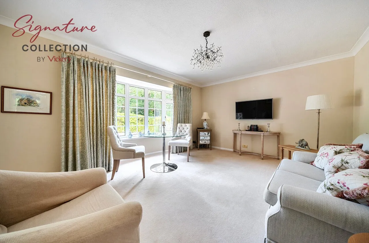 Robin Hill Drive, Camberley, Surrey, GU15 1EG, photo 4