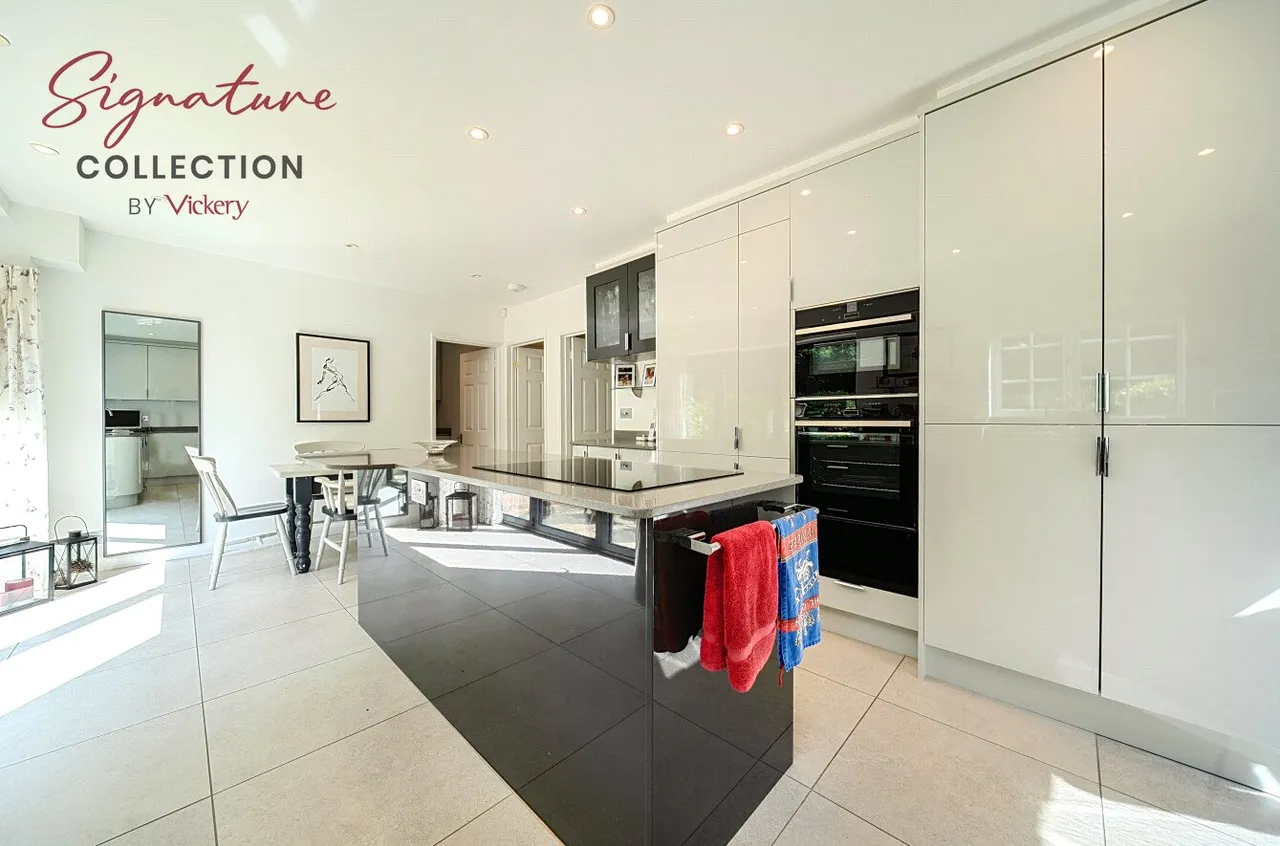 Robin Hill Drive, Camberley, Surrey, GU15 1EG, photo 15