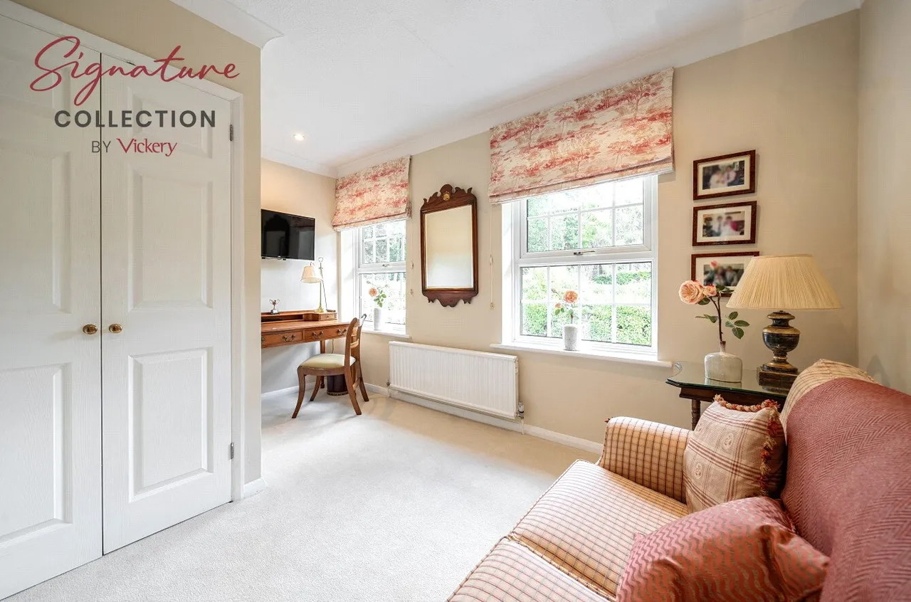 Robin Hill Drive, Camberley, Surrey, GU15 1EG, photo 12