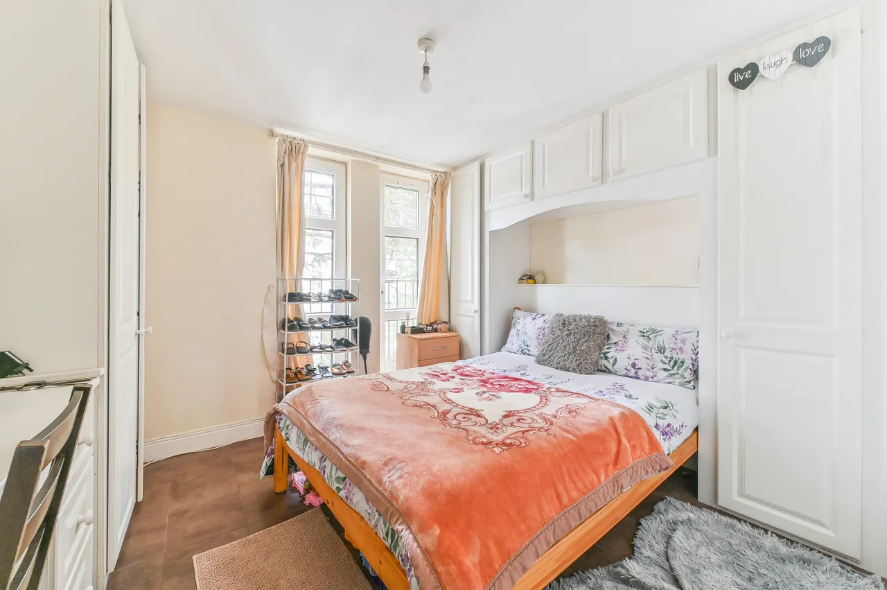 Flat 3, Marlborough Court, 2a Birdhurst Road, South Croydon, photo 5