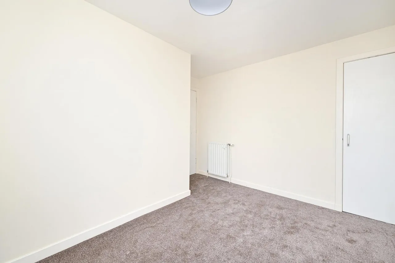 Castlepark Glade, Edinburgh, EH16, photo 20