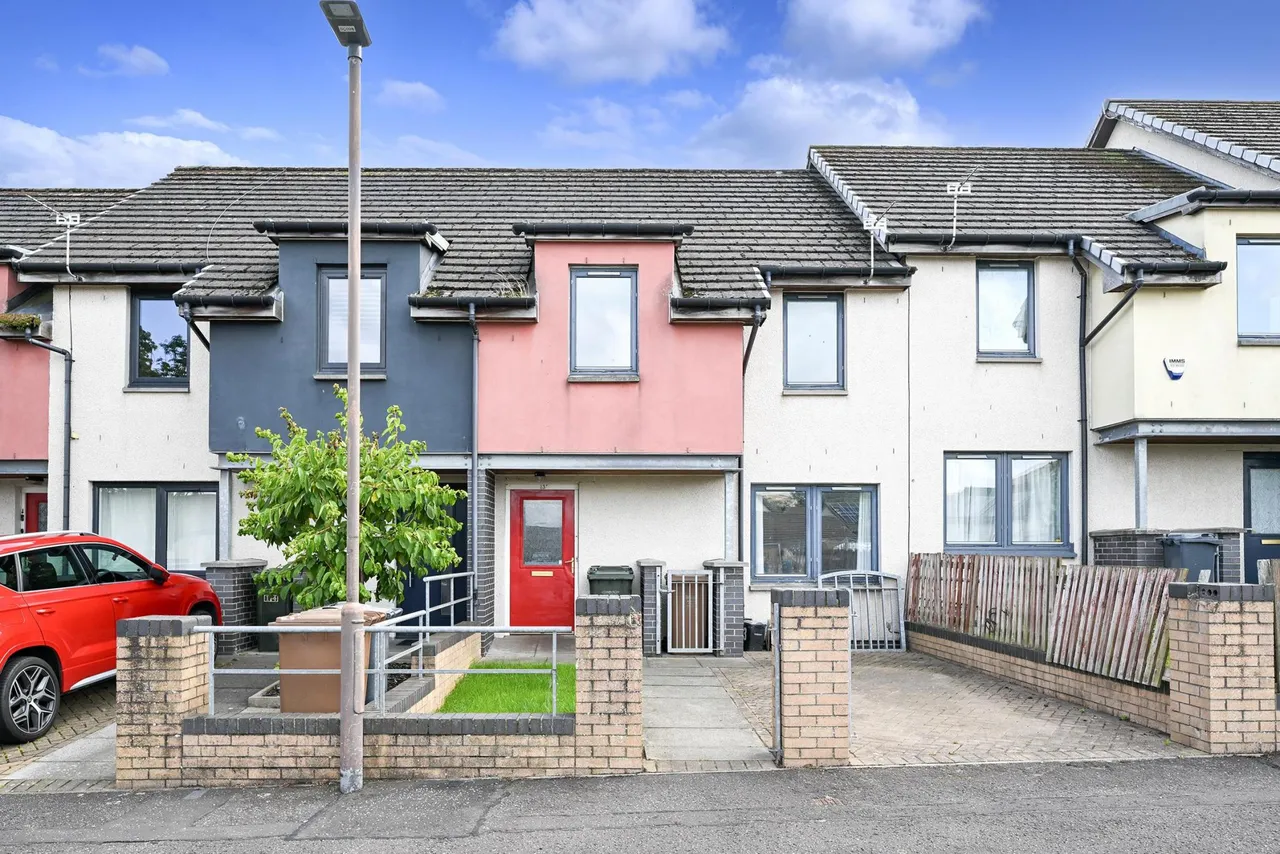 3 bed house for sale, Castlepark Glade, Edinburgh, EH16