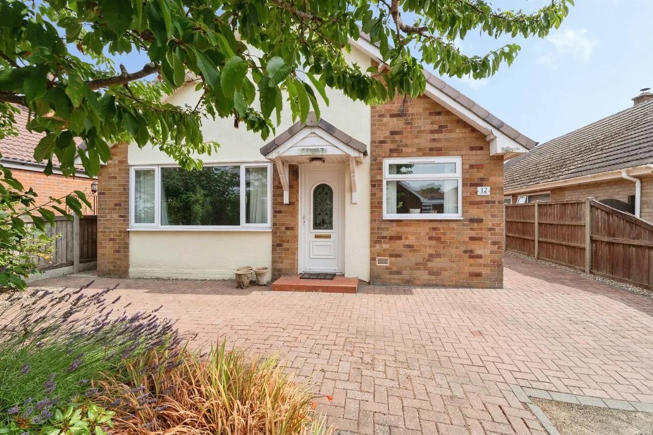 3 bed house for sale — Broadwood Close, Trimingham, Norwich