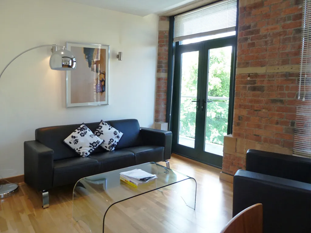 Salts Mill Road, Shipley, BD17, photo 2
