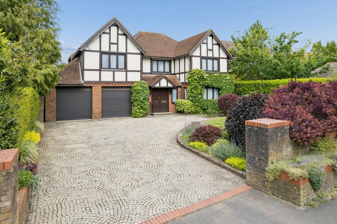 Aldenham Avenue, Radlett, WD7, photo 12