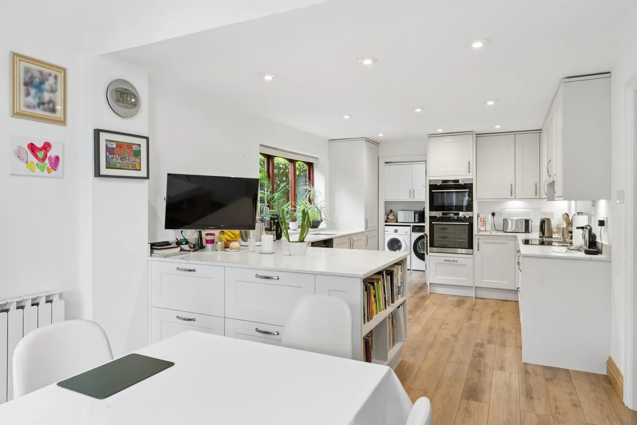 Aldenham Avenue, Radlett, WD7, photo 5