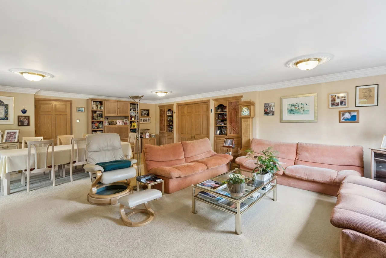 Aldenham Avenue, Radlett, WD7, photo 3