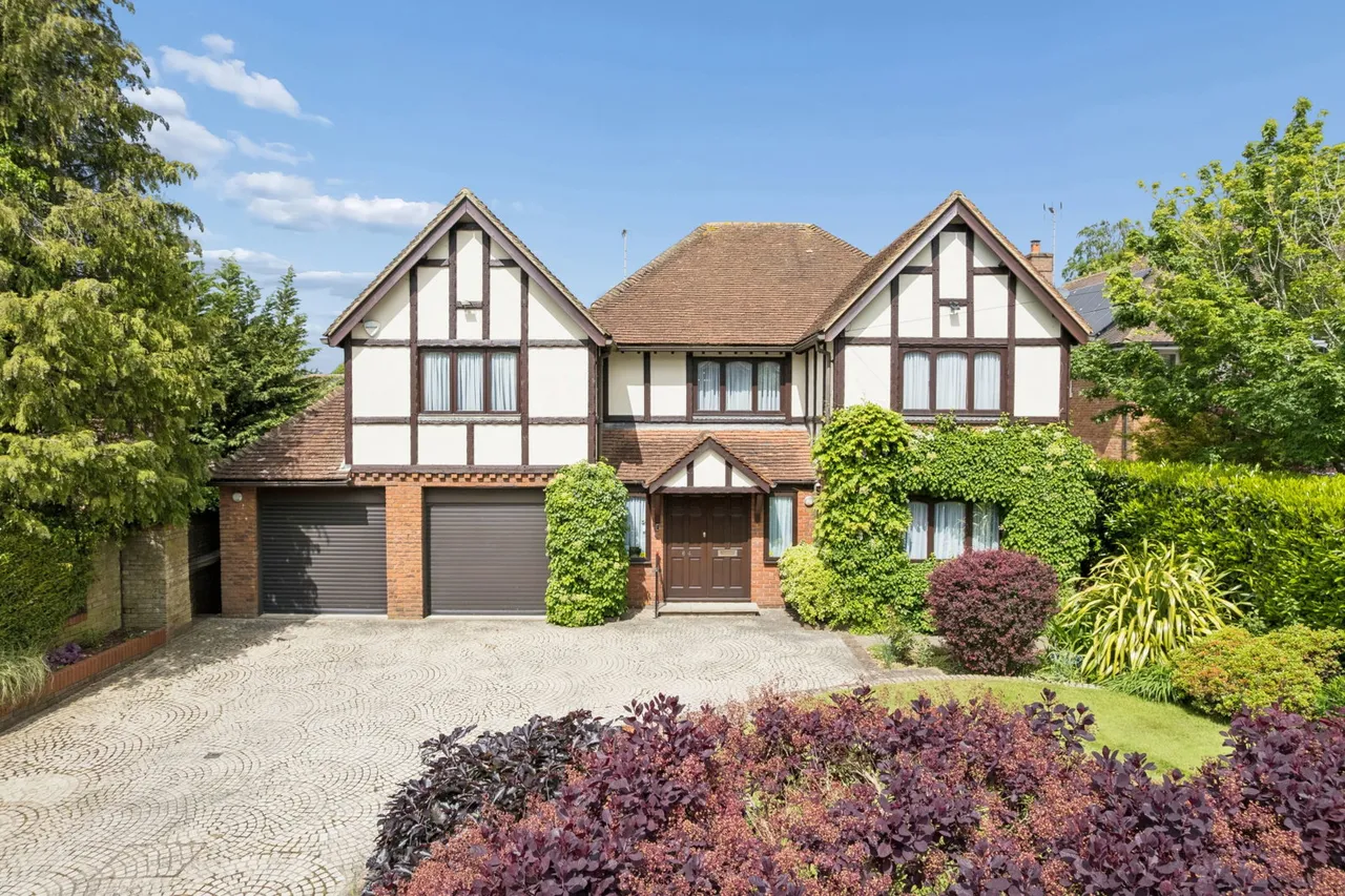 Aldenham Avenue, Radlett, WD7, photo 22