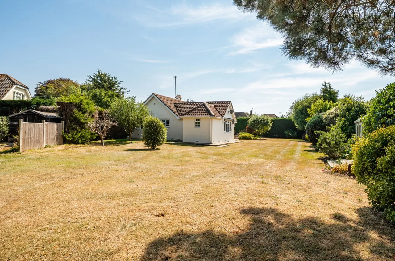 Roundle Avenue, Felpham, PO22, photo 20
