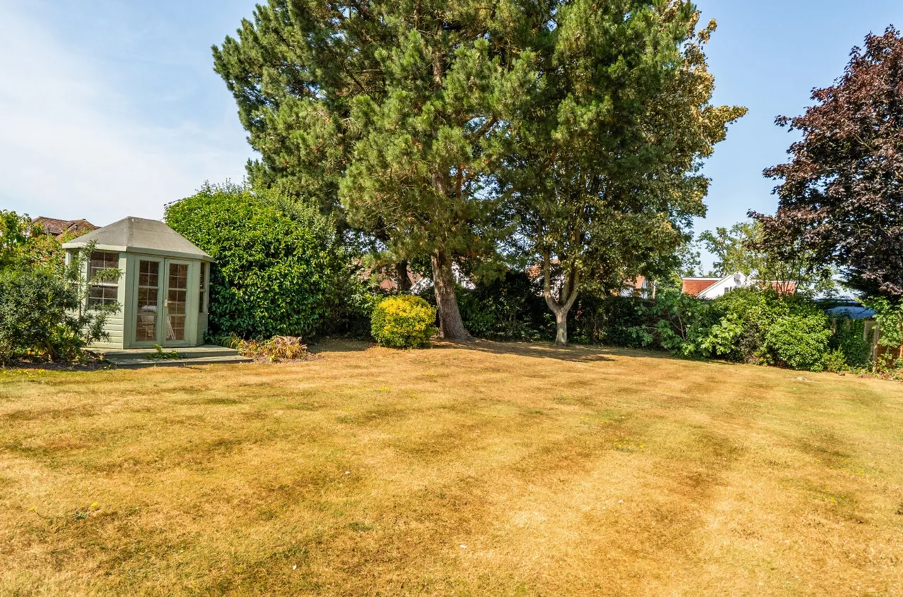 Roundle Avenue, Felpham, PO22, photo 23