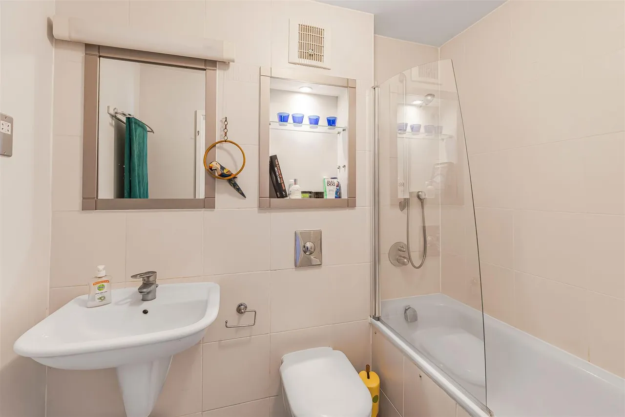 Mortlake High Street, Mortlake, SW14, photo 5