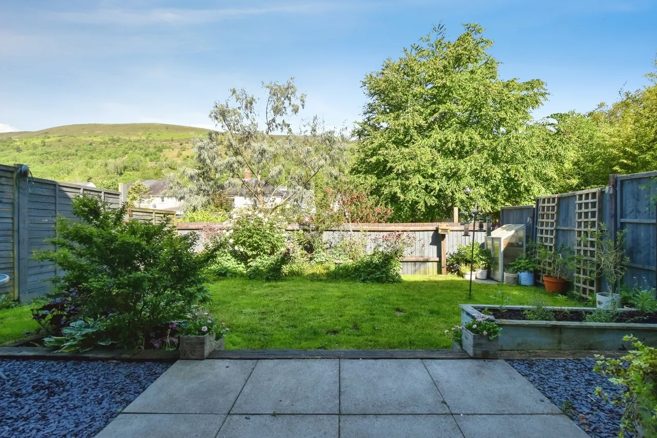 Ffordd Y Glowyr, Godrergraig, SA9, photo 17