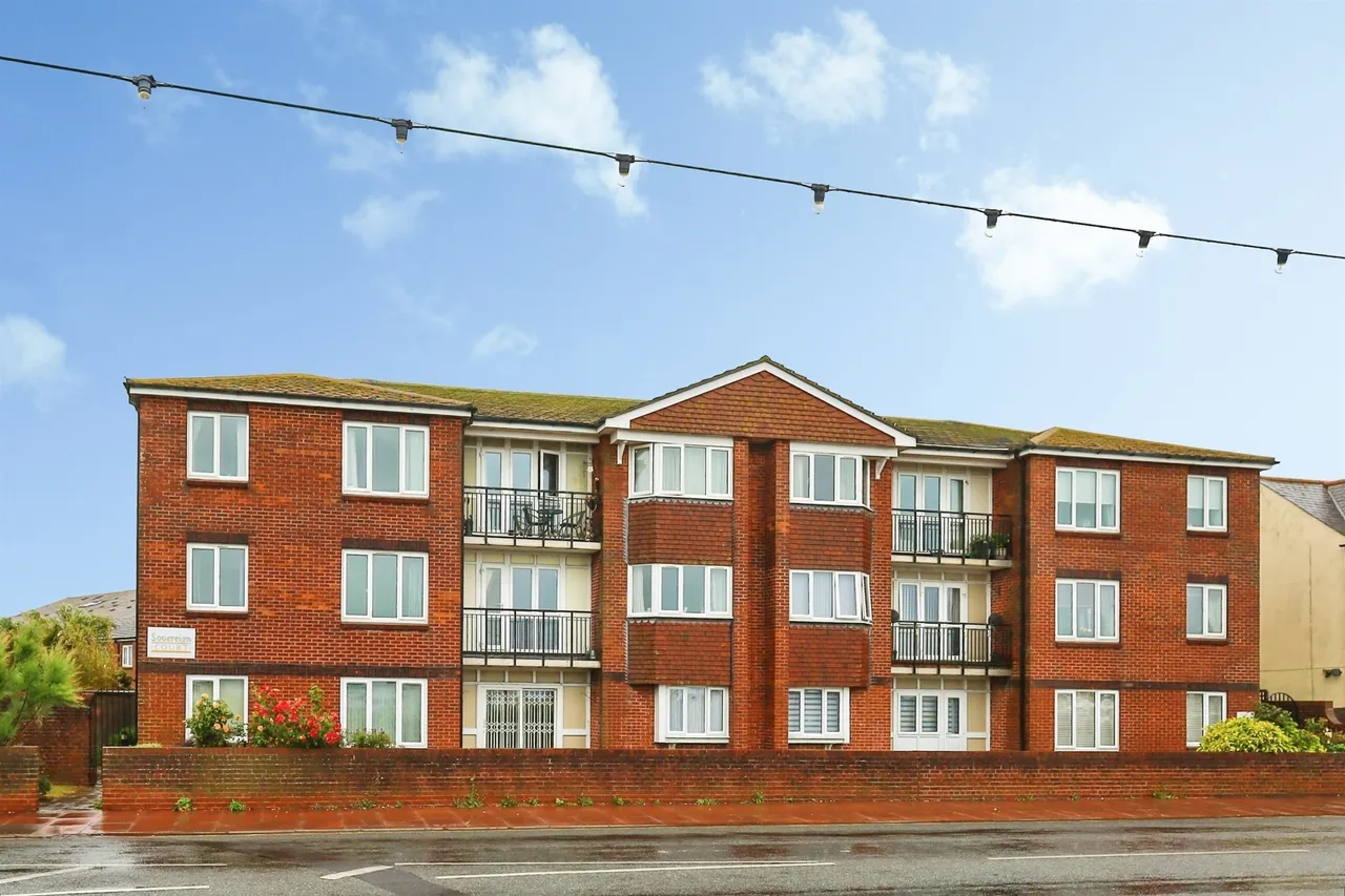 Wannock Road, Eastbourne, photo 11