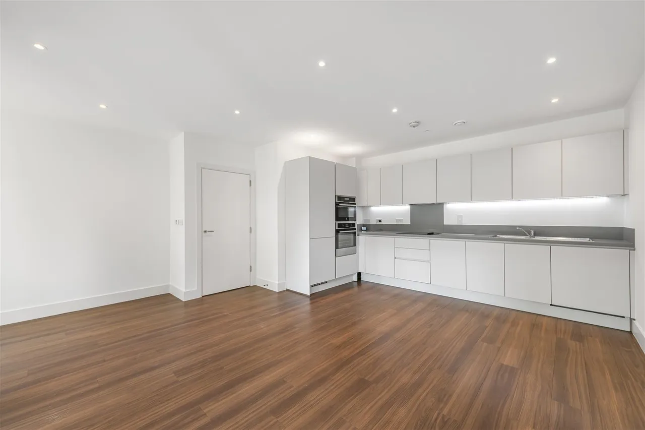 Pipit Drive, Putney, SW15, photo 5
