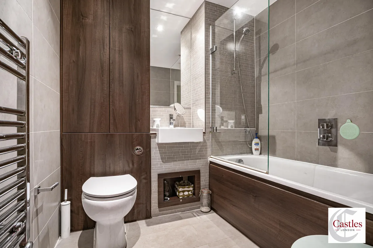 Goodchild Road, London, N4, photo 10