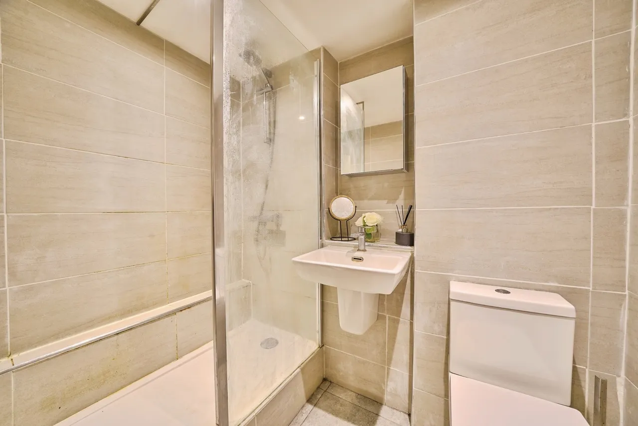 The Q Building, 110 The Grove, London, E15, photo 11